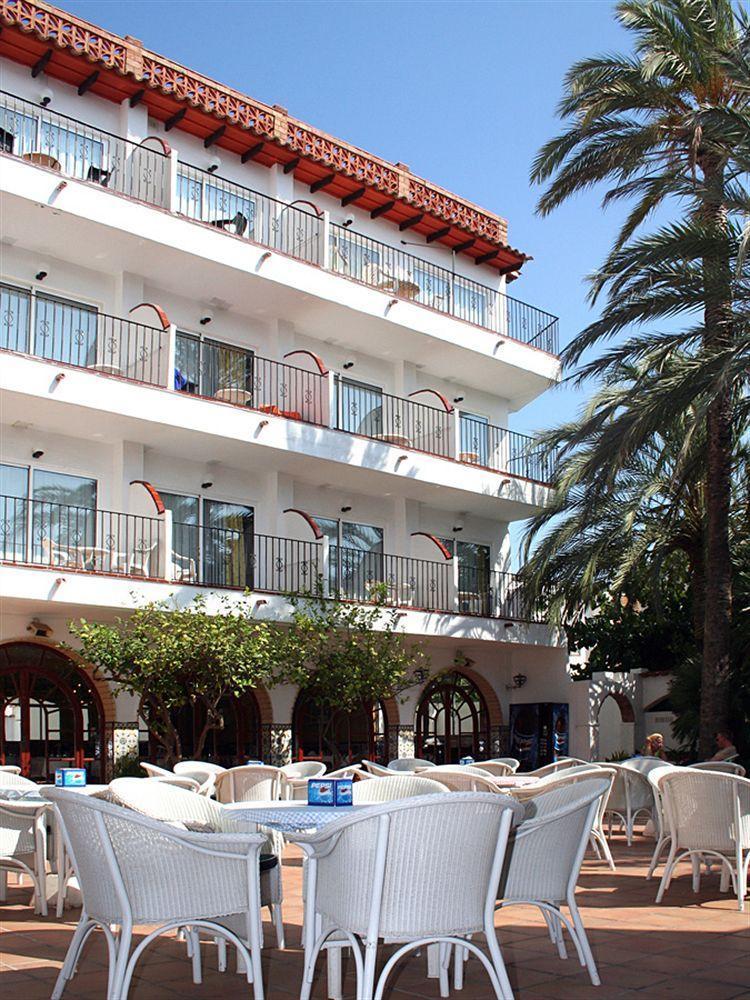 Hotel Comarruga Platja מראה חיצוני תמונה