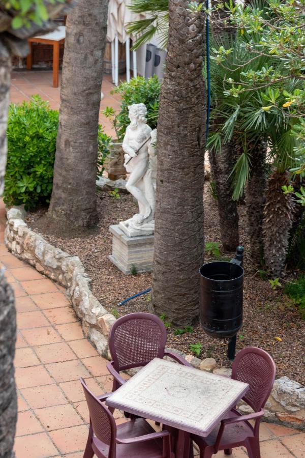 Hotel Comarruga Platja מראה חיצוני תמונה